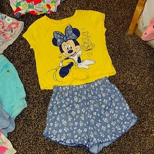 3T 💝Disney Ruffle short and Tee